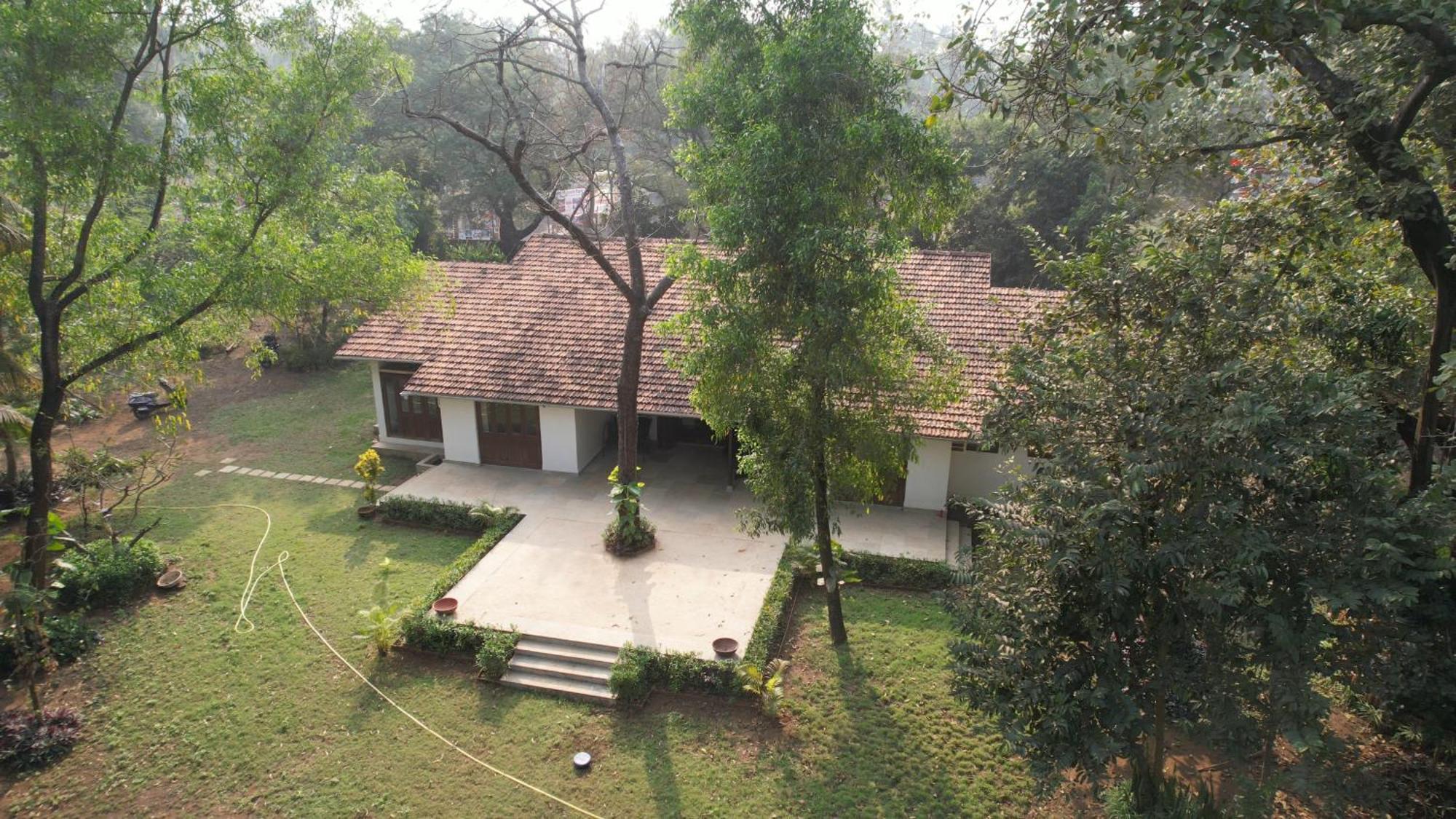 Banyan House - Luxurious 4 Bedroom Villa On One Acre, Near The Beach Nagaon  Extérieur photo