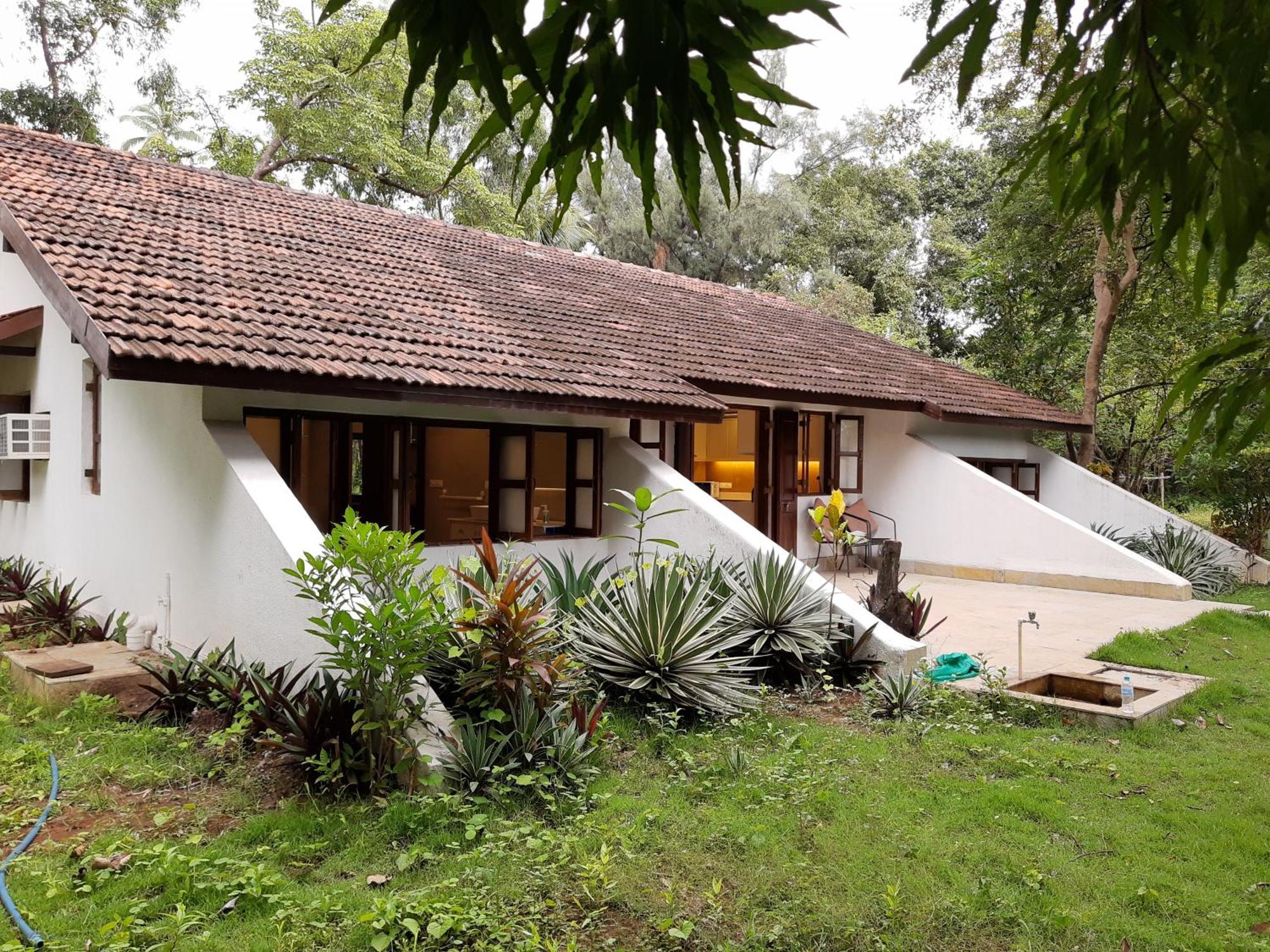 Banyan House - Luxurious 4 Bedroom Villa On One Acre, Near The Beach Nagaon  Extérieur photo