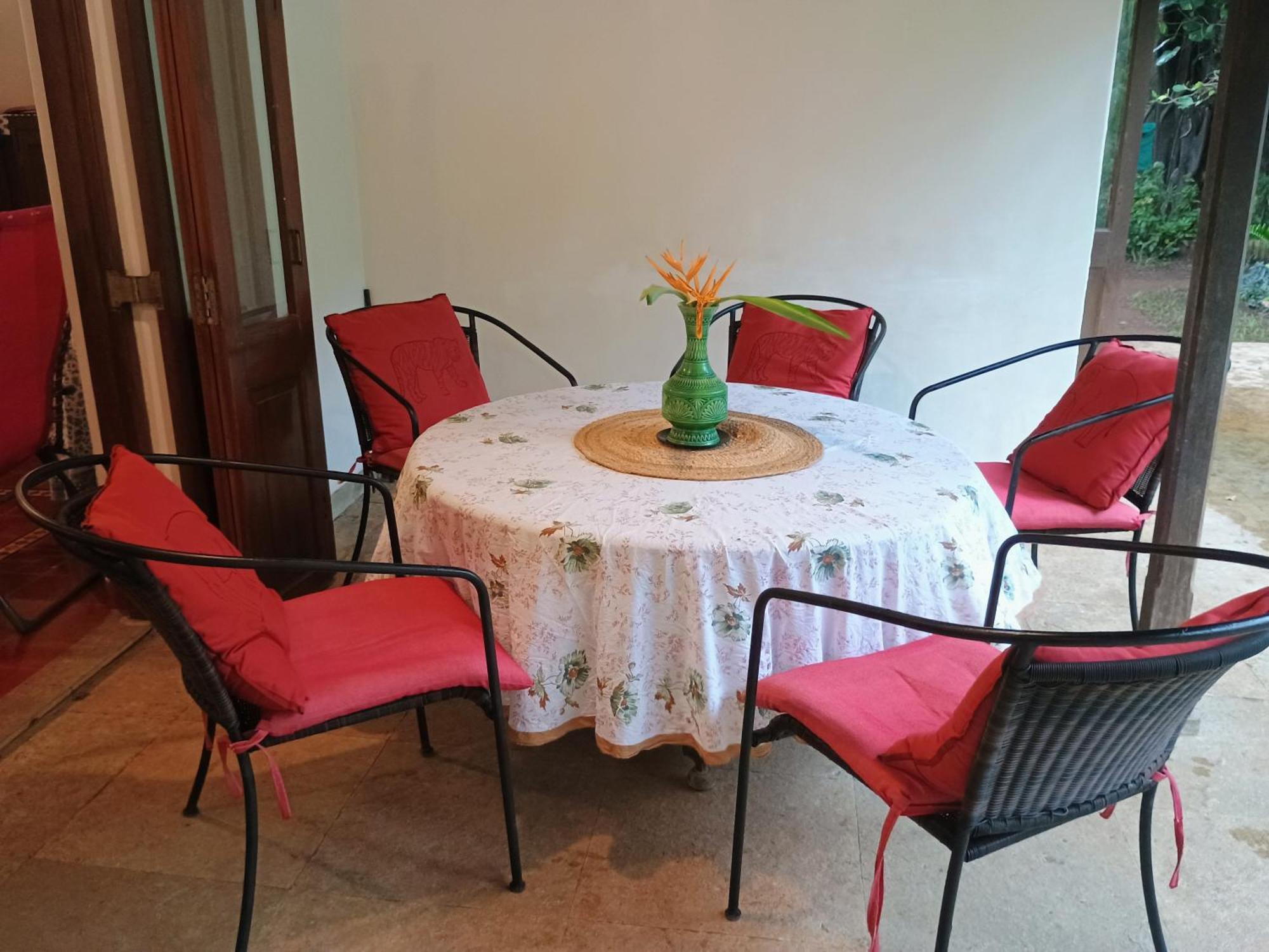 Banyan House - Luxurious 4 Bedroom Villa On One Acre, Near The Beach Nagaon  Extérieur photo
