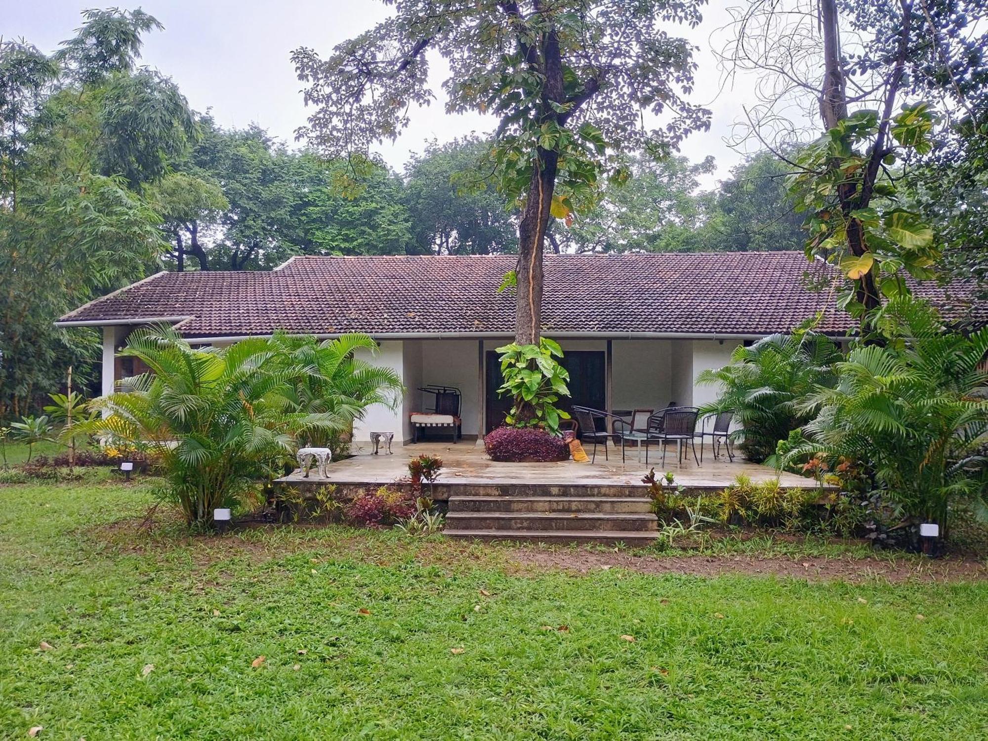 Banyan House - Luxurious 4 Bedroom Villa On One Acre, Near The Beach Nagaon  Extérieur photo